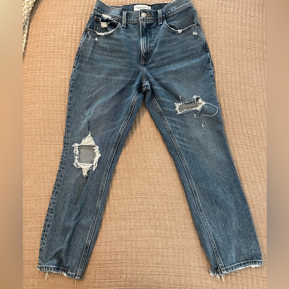 Abercrombie mom, high-rise jean size 27.
